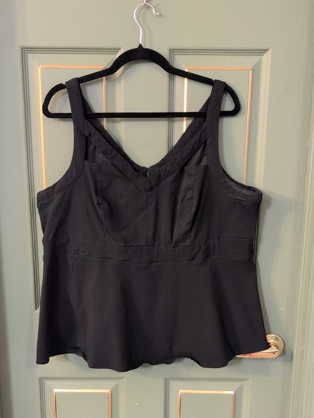 torrid black peplum tank with v-neck, size 3 or 3XL